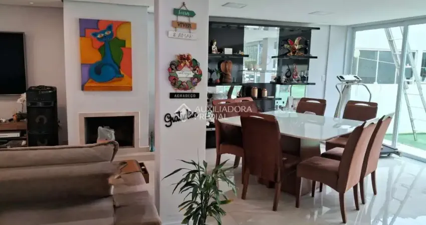 Casa com 3 quartos à venda na Rua La Salle, 261, Centro, Esteio