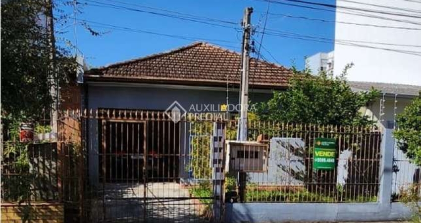 Casa com 2 quartos à venda na Rua João Alfredo Panitz, 90, Centro, São Leopoldo