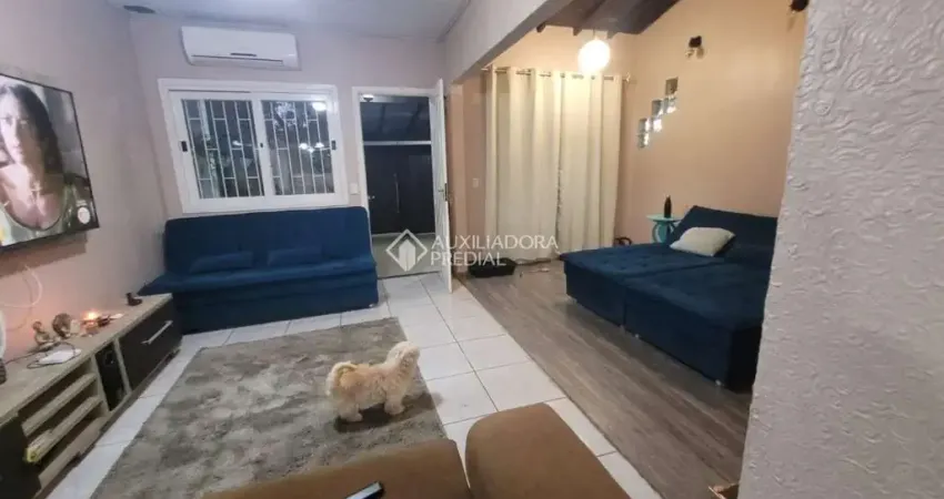 Casa com 2 quartos à venda na Osmar Darcy Heinfarth, 885, Feitoria, São Leopoldo