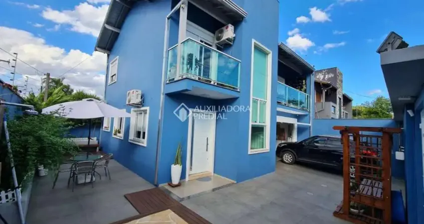 Casa com 3 quartos à venda na Rua Dona Isabel, 214, Rio Branco, São Leopoldo