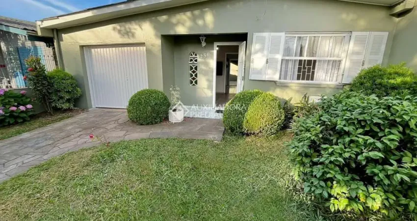 Casa com 3 quartos à venda na Rua Alberto Scherer, 250, Rio Branco, São Leopoldo