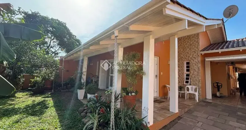 Casa com 3 quartos à venda na Rua Leopoldo Albino Scherer, 295, Scharlau, São Leopoldo