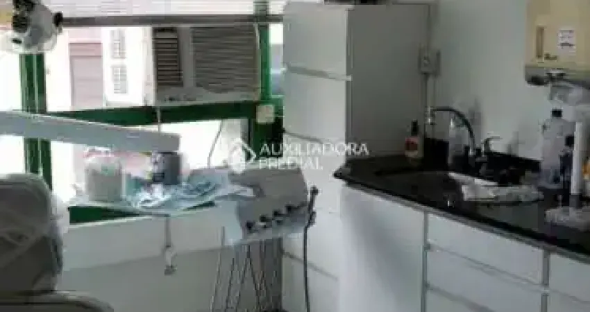 Sala comercial à venda na Avenida Protásio Alves, 2599, Rio Branco, Porto Alegre