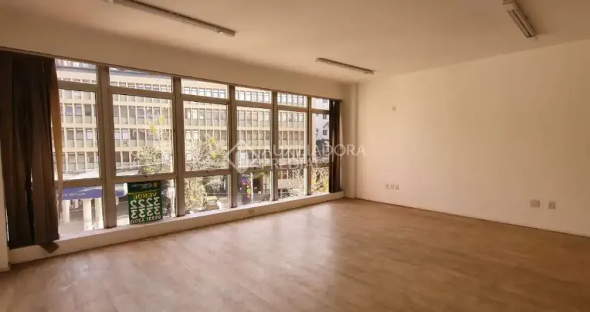 Sala comercial à venda na Rua Sarmento Leite, 246, Centro Histórico, Porto Alegre
