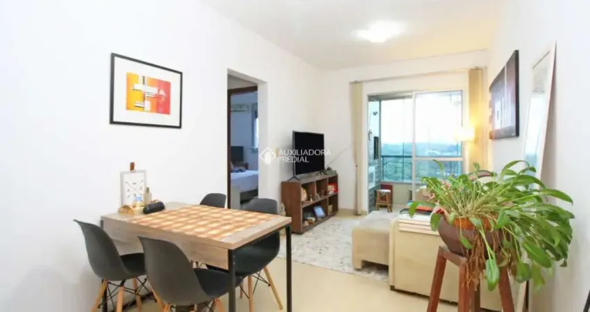 Apartamento com 2 quartos à venda na Avenida da Cavalhada, 3156, Cavalhada, Porto Alegre