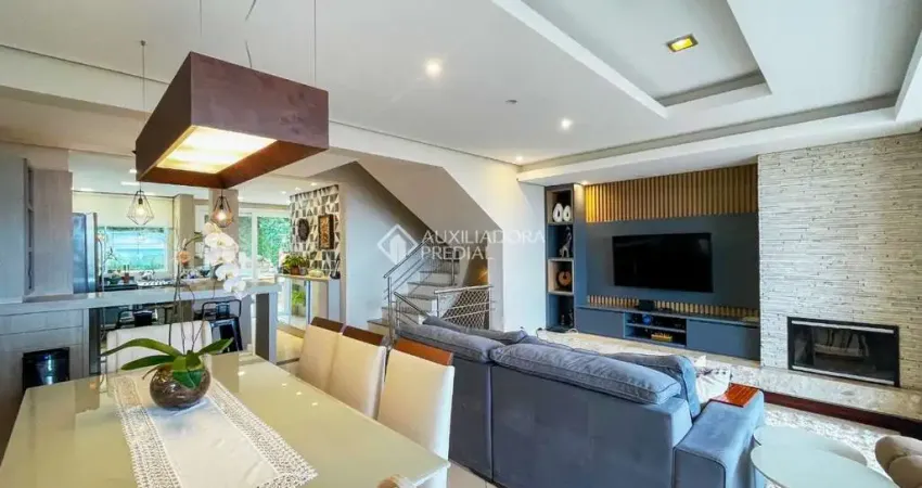 Casa em condomínio fechado com 4 quartos à venda na Rua Professor Xavier Simões, 495, Sétimo Céu, Porto Alegre