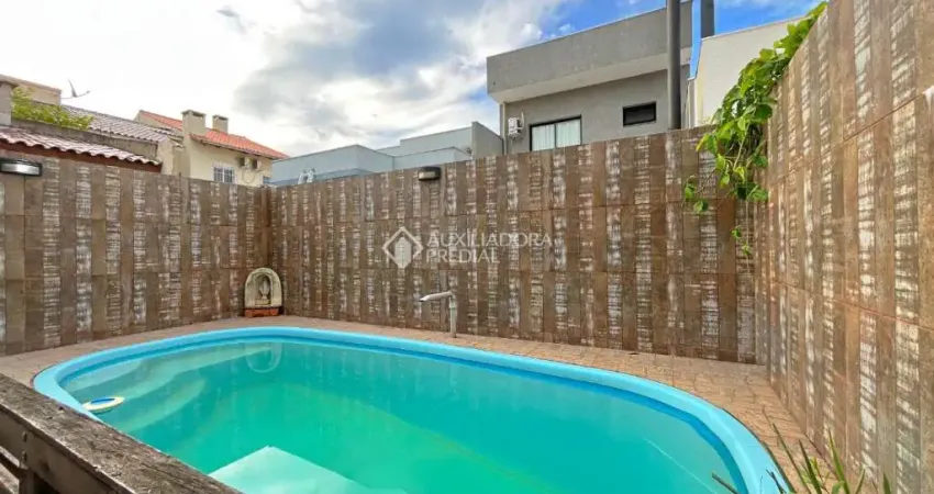 Casa com 3 quartos à venda na Rua Michael Motta Seelig, 36, Hípica, Porto Alegre
