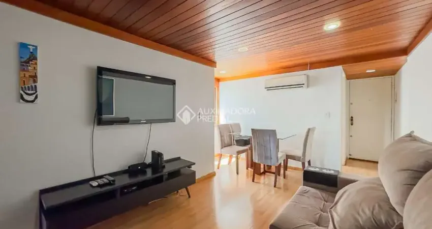 Apartamento com 3 quartos à venda na Rua Comendador Azevedo, 464, Floresta, Porto Alegre