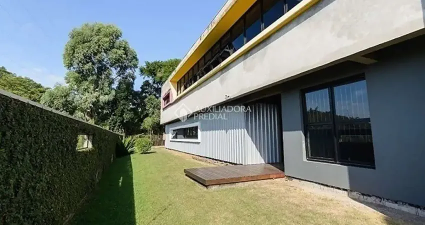 Prédio à venda na Avenida Taquary, 128, Cristal, Porto Alegre