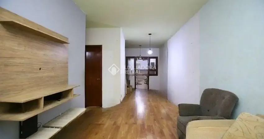 Casa com 2 quartos à venda na Avenida Nossa Senhora de Guadalupe, 371, Hípica, Porto Alegre