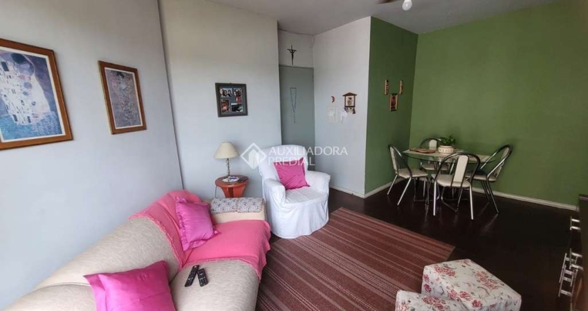Apartamento com 2 quartos à venda na Rua Chico Pedro, 161, Camaquã, Porto Alegre