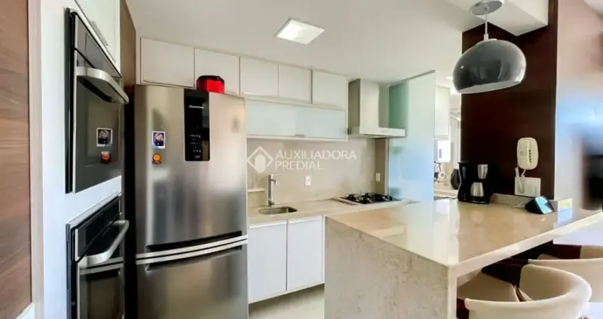 Cobertura com 2 quartos à venda na Avenida da Cavalhada, 4530, Cavalhada, Porto Alegre