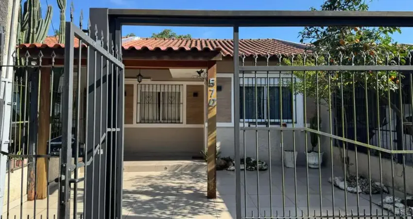 Casa com 2 quartos à venda na Rua Seno Antônio Cornely, 570, Hípica, Porto Alegre