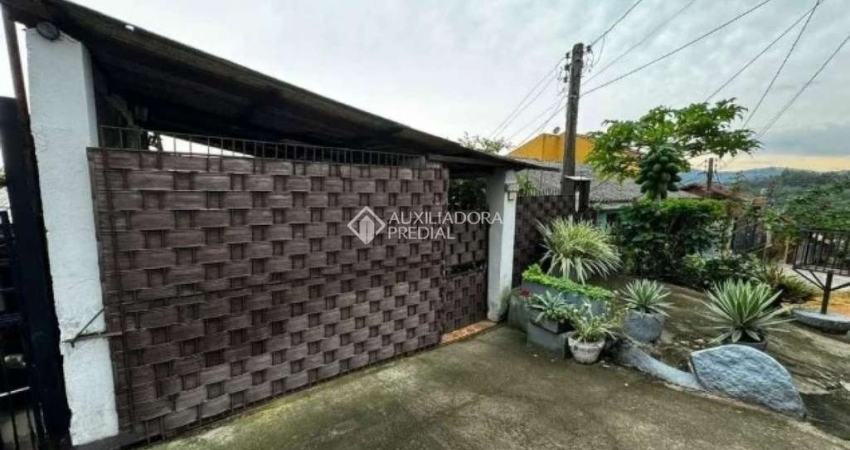 Casa com 3 quartos à venda na Rua Bazilio Pellin Filho, 1650, Tristeza, Porto Alegre