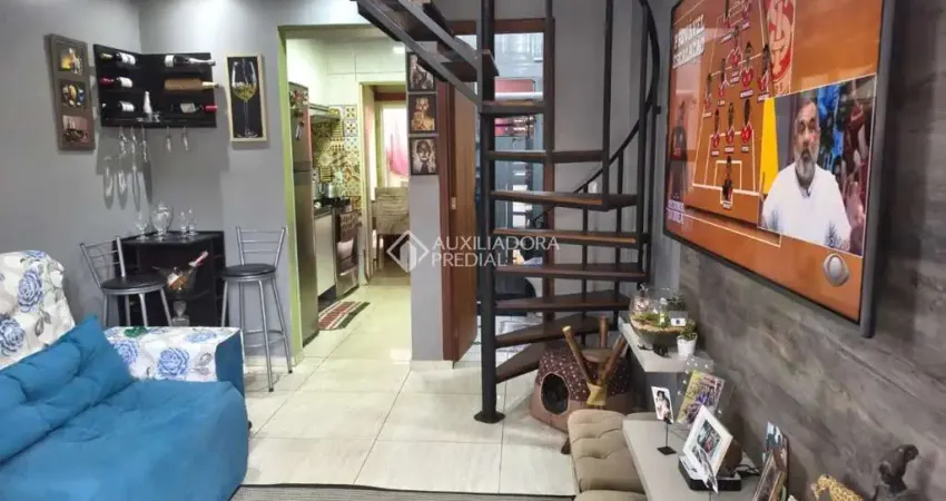 Casa em condomínio fechado com 2 quartos à venda na Avenida Edgar Pires de Castro, 2600, Hípica, Porto Alegre