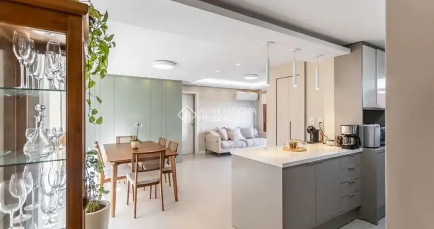 Apartamento com 3 quartos à venda na Rua Silveiro, 282, Menino Deus, Porto Alegre