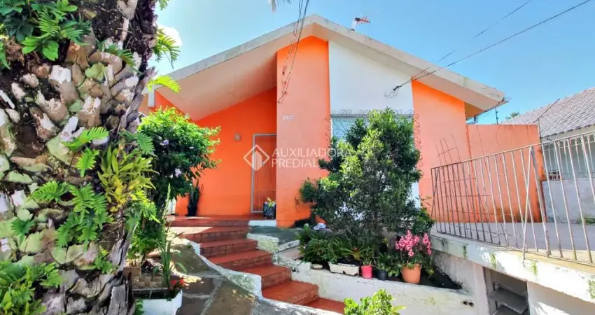 Casa com 3 quartos à venda na Rua Doutor Mário Totta, 3032, Tristeza, Porto Alegre