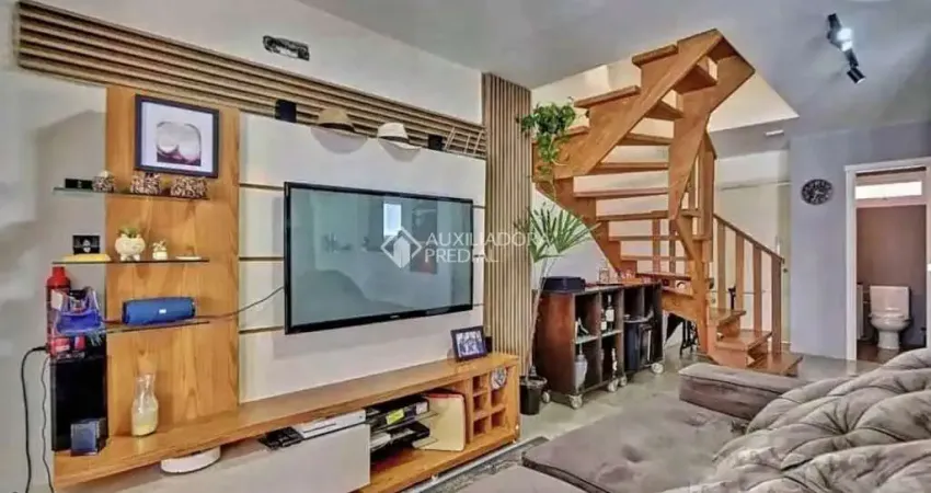 Casa com 3 quartos à venda na Rua José Elias Flores, 561, Lomba do Pinheiro, Porto Alegre