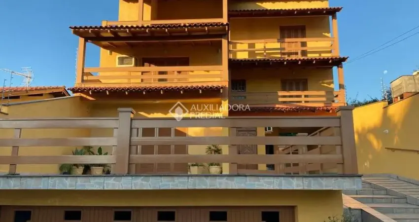 Casa com 4 quartos à venda na Rua Vinte e Quatro de Agosto, 1200, Centro, Esteio