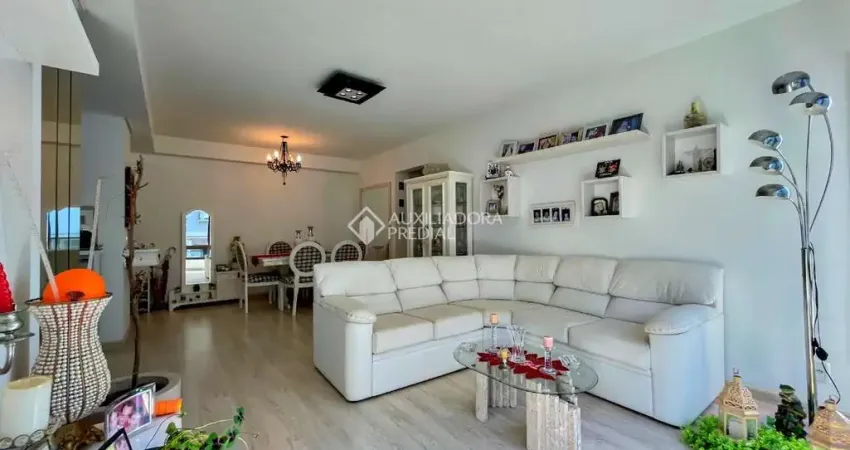 Apartamento com 3 quartos à venda na Rua Porto Calvo, 104, Ipanema, Porto Alegre