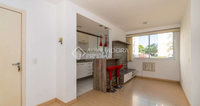 Apartamento com 2 quartos à venda na Rua Coronel Massot, 1229, Camaquã, Porto Alegre