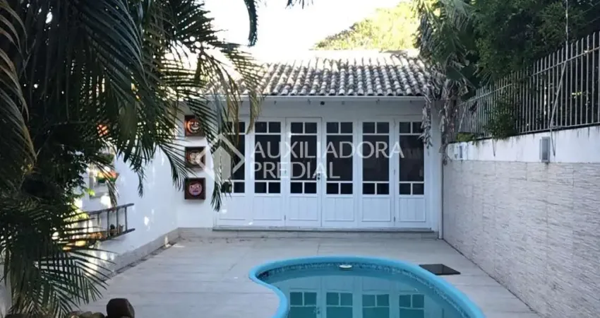 Casa com 3 quartos à venda na Rua Pirajá, 105, Ipanema, Porto Alegre