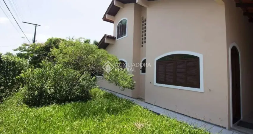Casa com 3 quartos à venda na Servidão Olindina Maria Lopes, 462, Campeche, Florianópolis