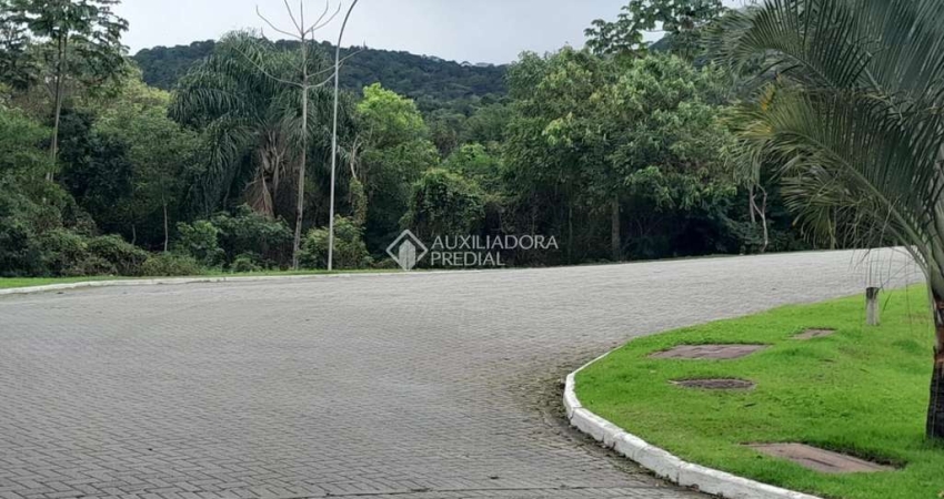 Terreno em condomínio fechado à venda na Rua Rodrigo Rampinelli Jeremias, 200, Itacorubi, Florianópolis
