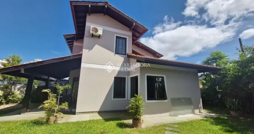Casa com 3 quartos à venda na Rua Itapuã, 26, Itacorubi, Florianópolis