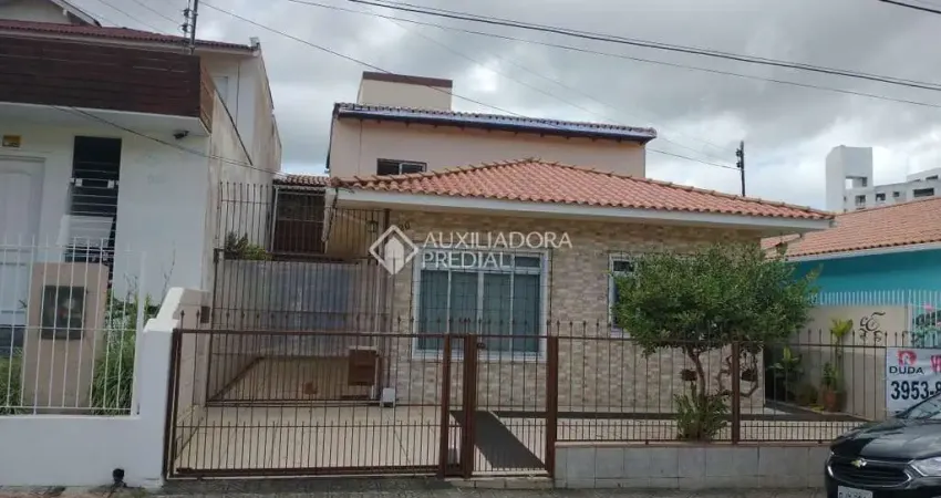 Casa com 4 quartos à venda na Rua Juan Ganzo Fernandes, 220, Saco dos Limões, Florianópolis