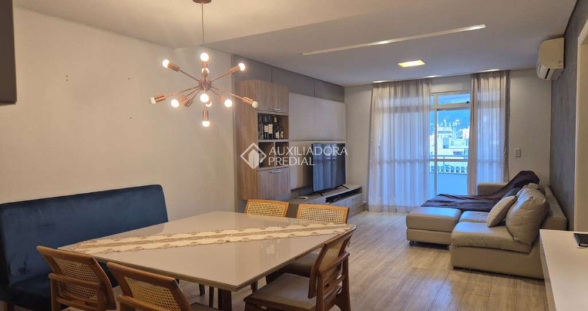Apartamento com 3 quartos à venda na Avenida Itamarati, 380, Itacorubi, Florianópolis