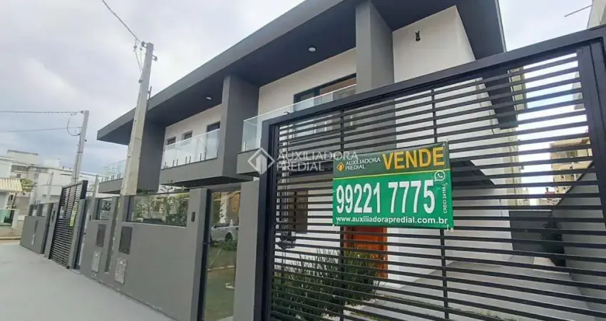 Casa com 3 quartos à venda na Rua Verona, 3, Pagani, Palhoça