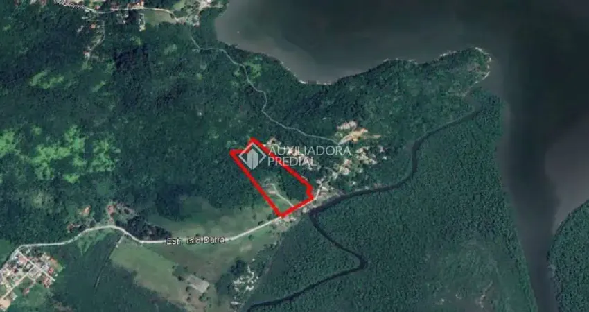 Terreno comercial à venda na Rua Isid Dutra, 2831, Sambaqui, Florianópolis