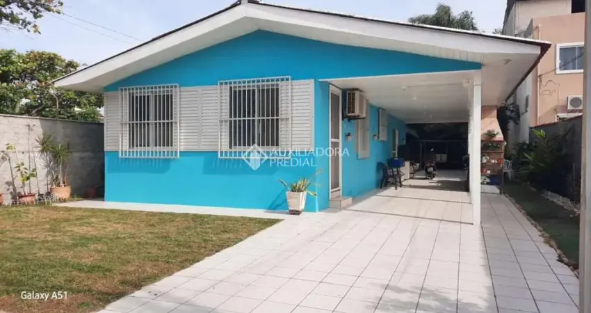 Casa com 2 quartos à venda na Rua Ruth Pereira, 400, Ingleses do Rio Vermelho, Florianópolis