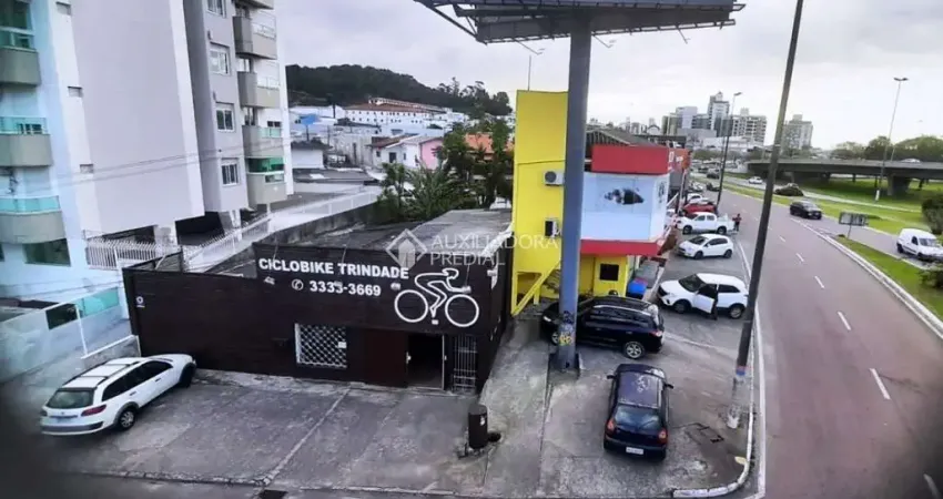 Terreno à venda na Rua Trajano Margarida, 343, Trindade, Florianópolis