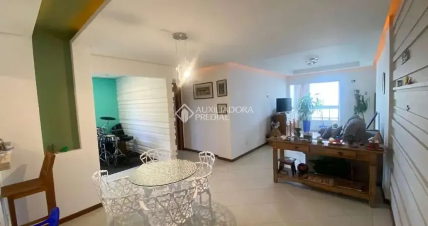 Apartamento com 3 quartos à venda na Rua Oge Fortkamp, 111, Trindade, Florianópolis