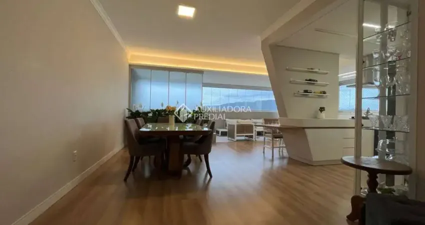 Apartamento com 3 quartos à venda na Avenida Barão do Rio Branco, 79, Centro, Palhoça