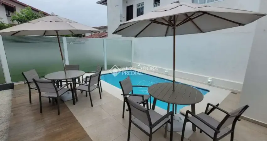 Casa com 3 quartos à venda na Avenida Jacarandá, 675, Daniela, Florianópolis