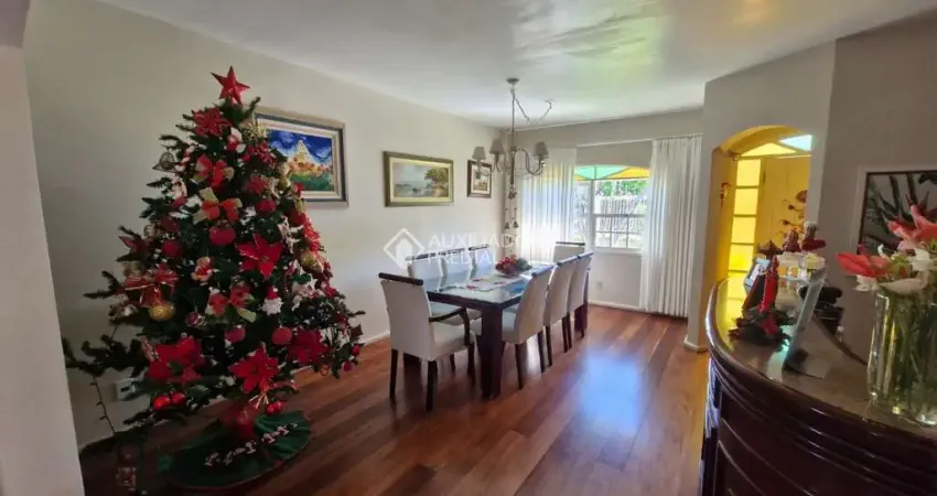 Casa com 3 quartos à venda na Rua Diná Calixto, 47, Córrego Grande, Florianópolis