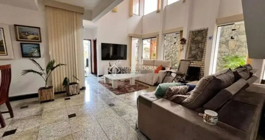 Casa com 3 quartos à venda na Rua Frederico José Peres, 103, Santa Mônica, Florianópolis