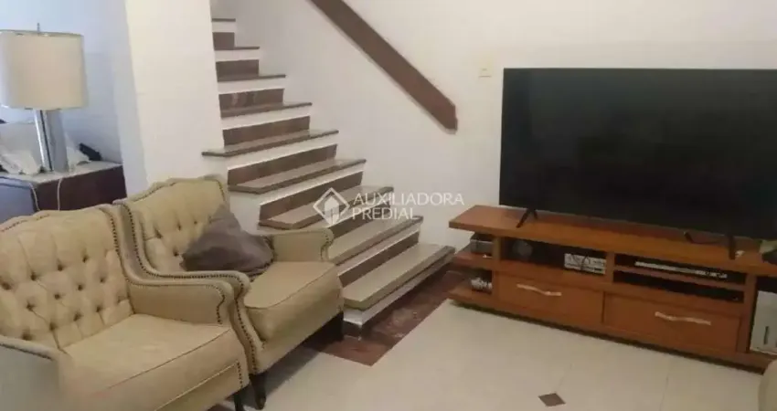 Casa com 4 quartos à venda na Rua Cafelândia, 5, Nova Petrópolis, São Bernardo do Campo