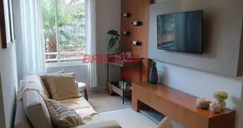 Suíte mais dois quartos sala e cozinha lavanderia vaga de veículo