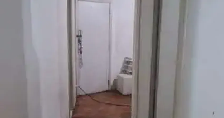 Apartamento para Venda em Rio de Janeiro, Copacabana, 2 dormitórios, 1 banheiro