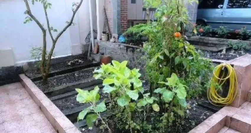 Casa para Venda em Rio de Janeiro, Campo Grande, 3 dormitórios, 1 suíte, 1 banheiro, 4 vagas