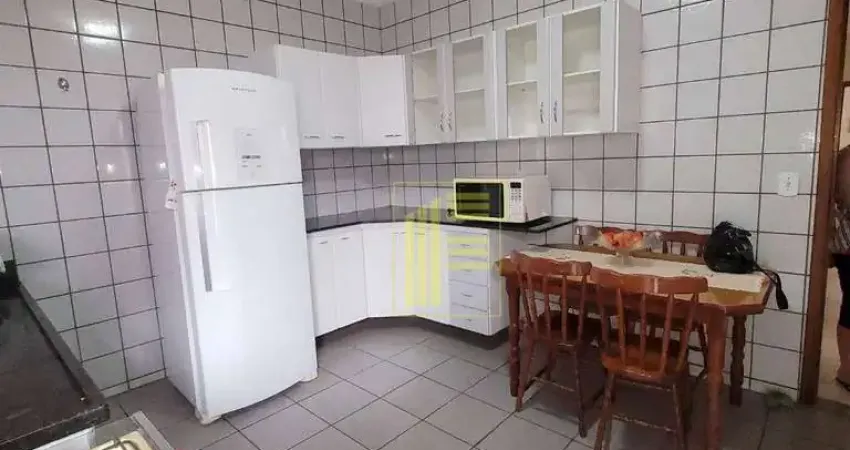 Casa para locação no Jardim Vetorasso com 03 quartos e 02 vagas de garagem.