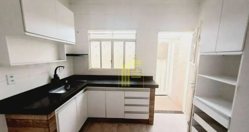 Casa para venda no Costa do Sol com 03 dormitórios e 04 vagas de garagem.