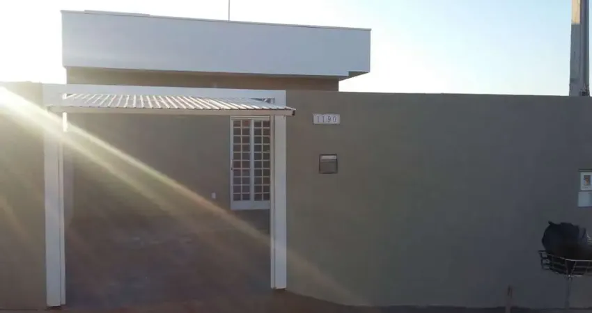 Casa nova, 02 dormitórios, piscina,  04 garagens, cidade bady bassitt R$220.000,00.