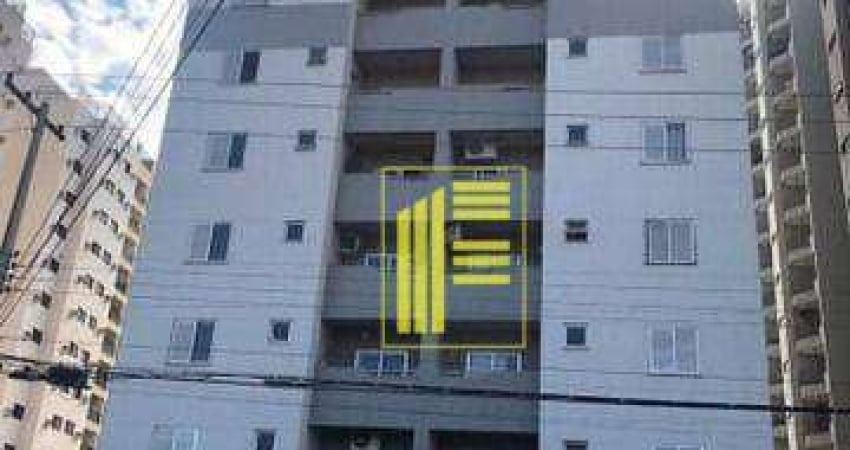 Vende-se apartamento de 03 dormitórios e 02 vagas individuais com lazer