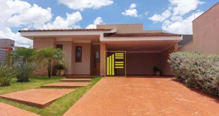 Vende-se casa terrea no Gaivota I, 03 suítes, 04 wc.