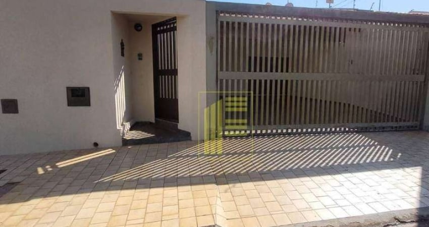 Casa para locação no Nato Vetorasso com 02 quartos, 02 banheiros e 04 vagas de garagem.